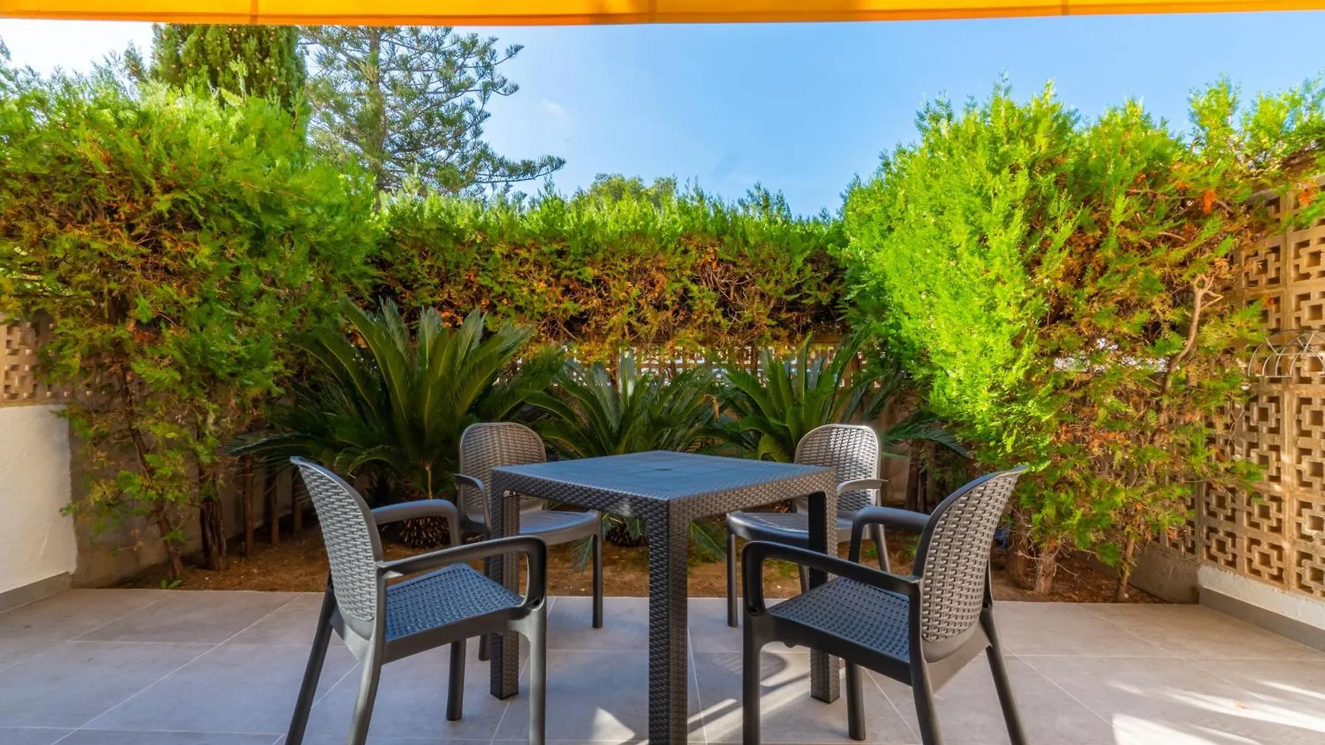 Ponent Cala Ratjada Apartments B