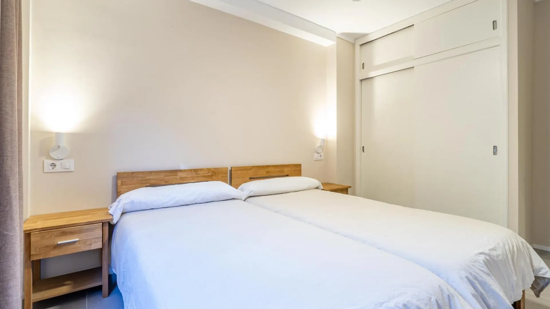 Ponent Cala Ratjada Apartments B 0*, Cala Ratjada (Mallorca)