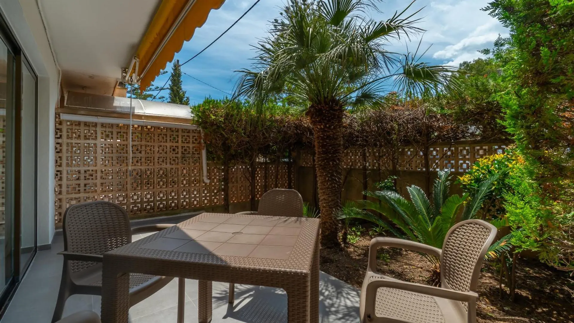 Ponent Cala Ratjada Apartments B 0*, Cala Ratjada (Mallorca) İspanya